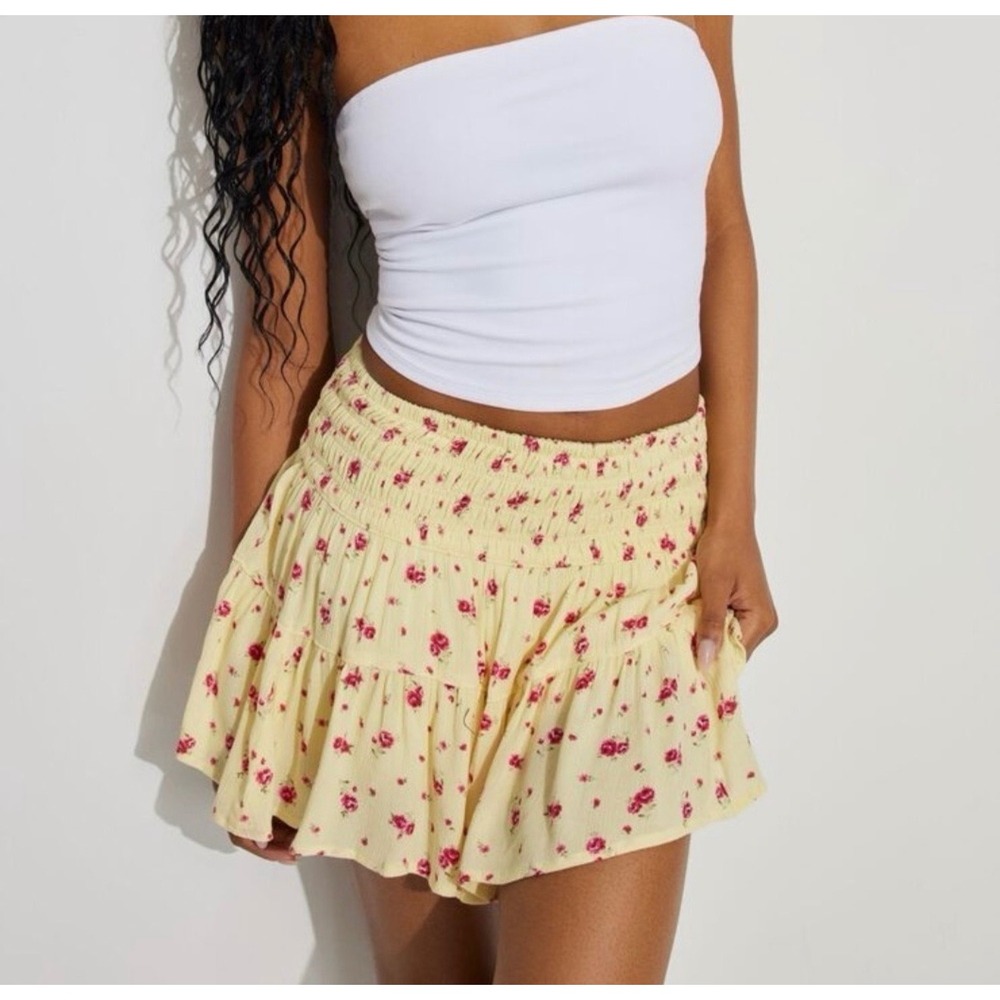 Garage Floral Smocked Skort Yellow Pink Rose Tiered Ruffle Mini Skirt XS - Picture 2 of 8